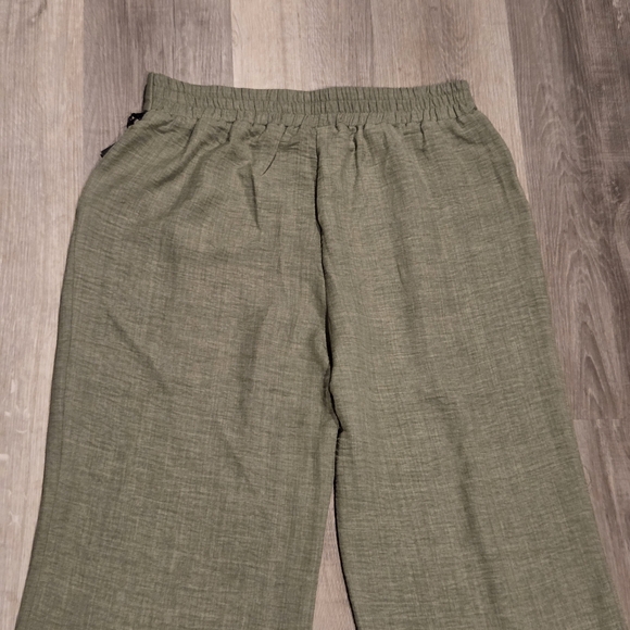 Wren New York Wide Leg Pants Medium NWT - Picture 4 of 6